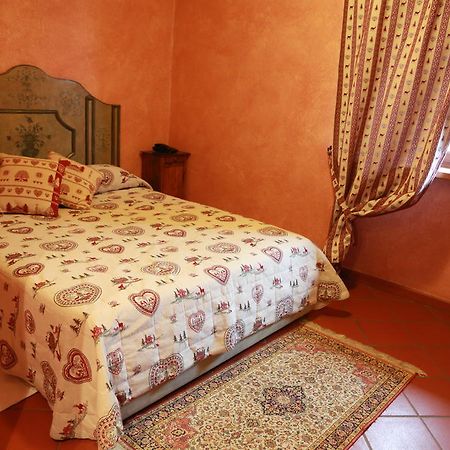 Villa Agriturismo La Virginia Revello Exterior foto
